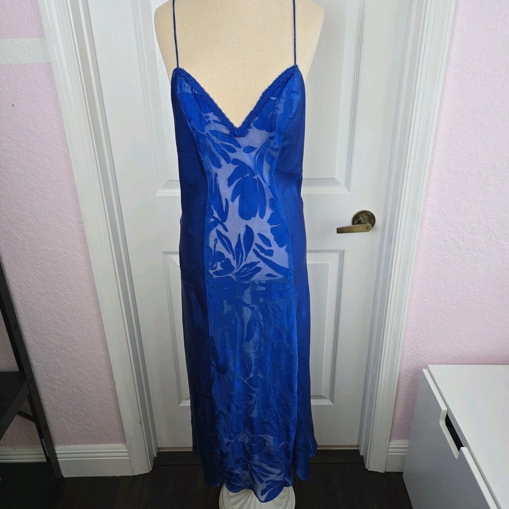 Mara‎ Intimates Vtg Blue Long Nightgown Lace Nylon Low Back Size M Made In USA